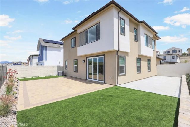 27273 Debut Place, Valencia, CA 91381