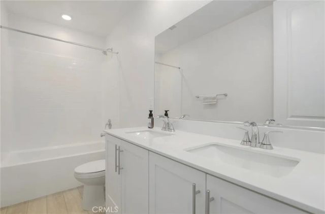 27273 Debut Place, Valencia, CA 91381