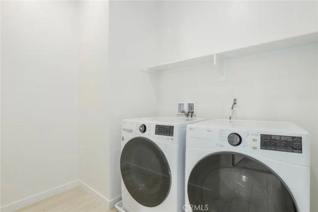 27273 Debut Place, Valencia, CA 91381