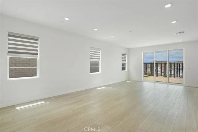 27273 Debut Place, Valencia, CA 91381