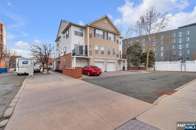 401 Grant Avenue 401, Jersey City, NJ 07305