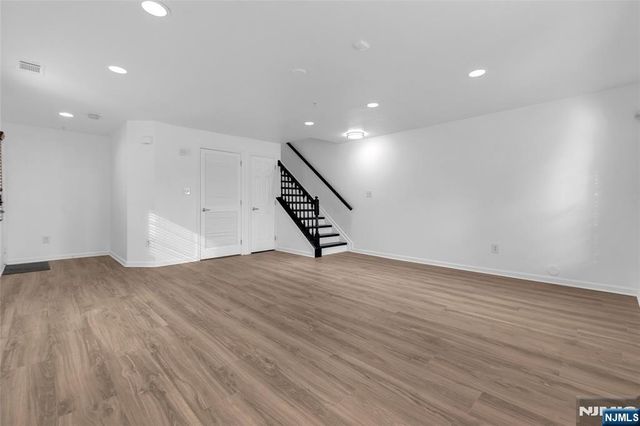 401 Grant Avenue 401, Jersey City, NJ 07305