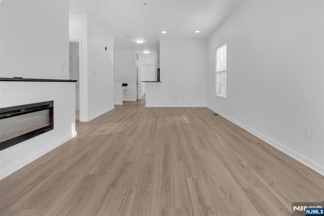 401 Grant Avenue 401, Jersey City, NJ 07305