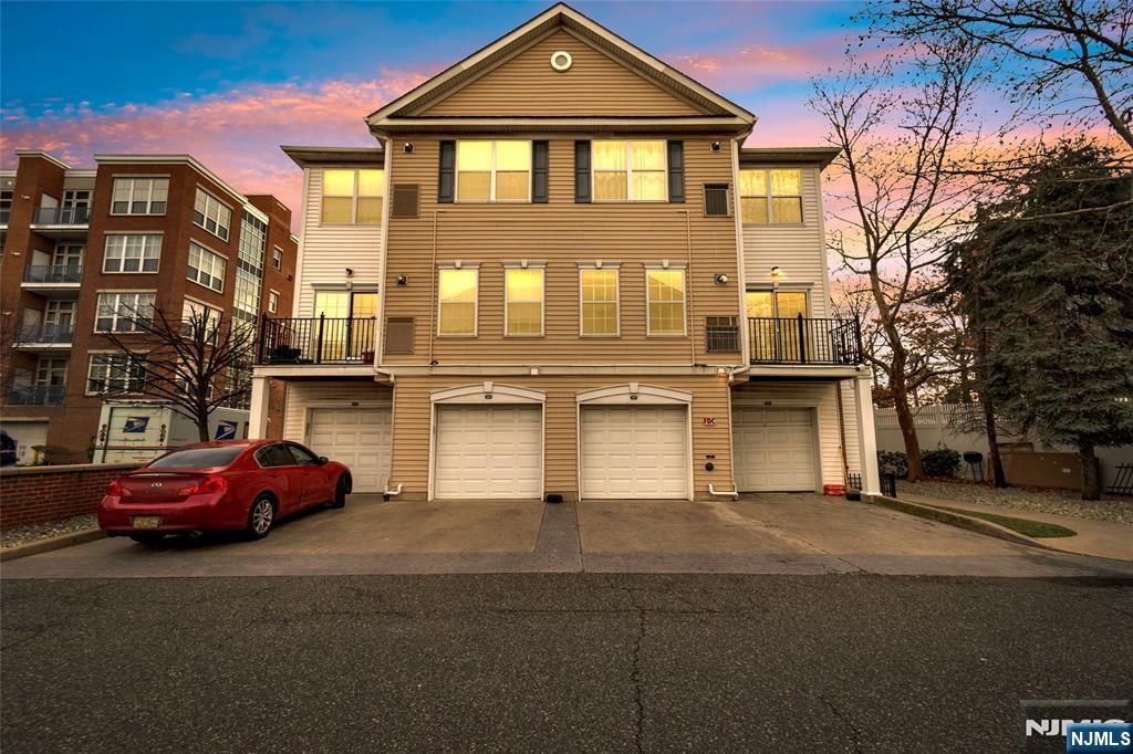 401 Grant Avenue 401, Jersey City, NJ 07305