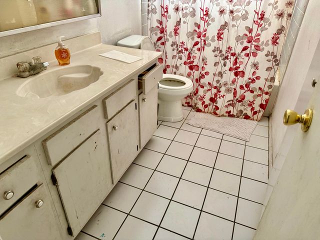 517 Martha Street NE, Albuquerque, NM 87123