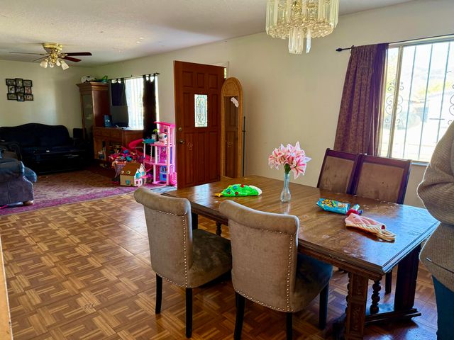 517 Martha Street NE, Albuquerque, NM 87123