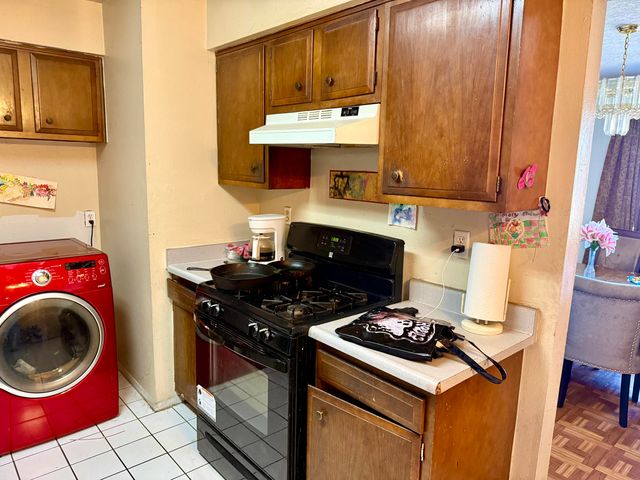 517 Martha Street NE, Albuquerque, NM 87123