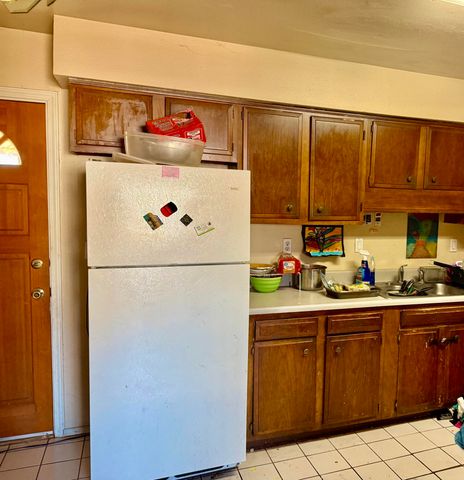 517 Martha Street NE, Albuquerque, NM 87123