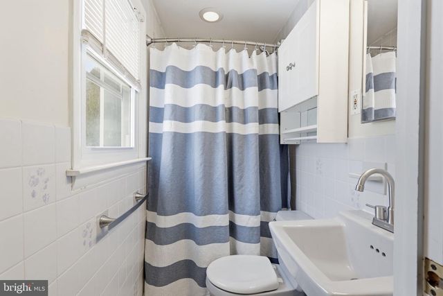 95 LONGVIEW DR, Churchville, PA 18966