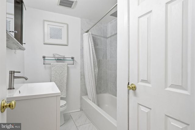 95 LONGVIEW DR, Churchville, PA 18966