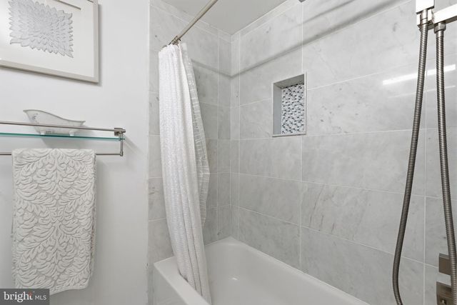 95 LONGVIEW DR, Churchville, PA 18966