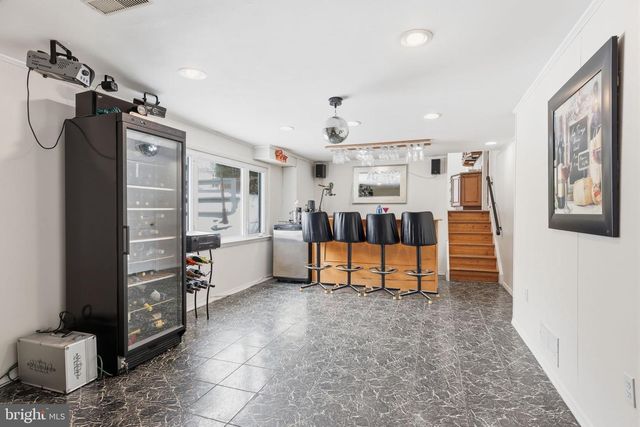 95 LONGVIEW DR, Churchville, PA 18966