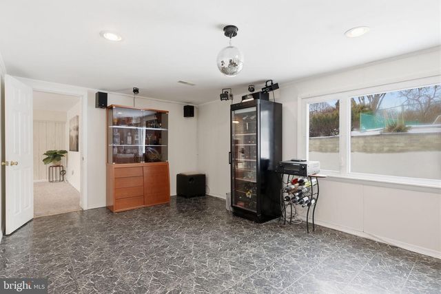 95 LONGVIEW DR, Churchville, PA 18966