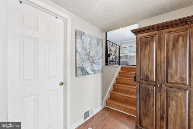 95 LONGVIEW DR, Churchville, PA 18966