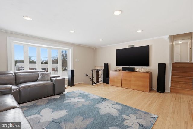 95 LONGVIEW DR, Churchville, PA 18966