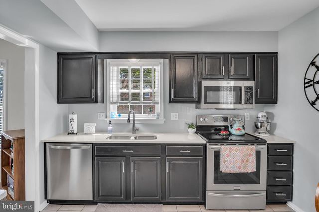 630 ALLENVIEW DR, Mechanicsburg, PA 17055