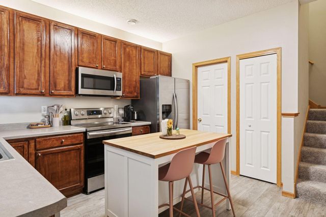 4745 Blaine Avenue 509, Inver Grove Heights, MN 55076