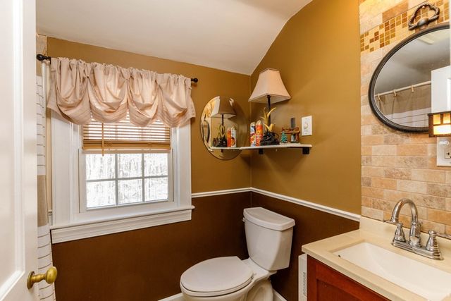 46 Bickford Hill Road, Gardner, MA 01440