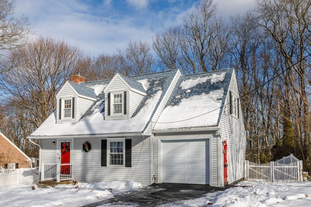 46 Bickford Hill Road, Gardner, MA 01440