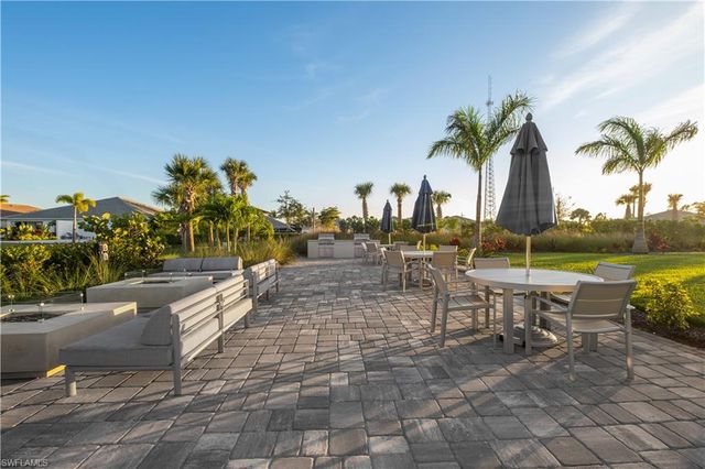 8841 Oceana WAY, Naples, FL 34114