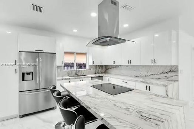 4127 NE 30th St, Homestead, FL 33033