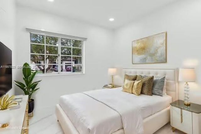 4127 NE 30th St, Homestead, FL 33033