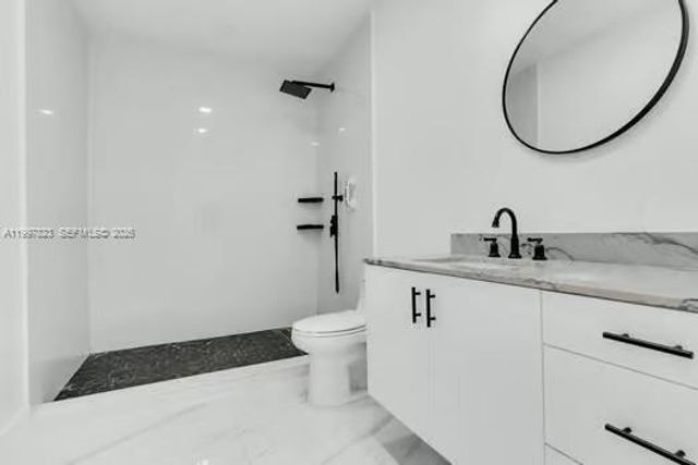 4127 NE 30th St, Homestead, FL 33033