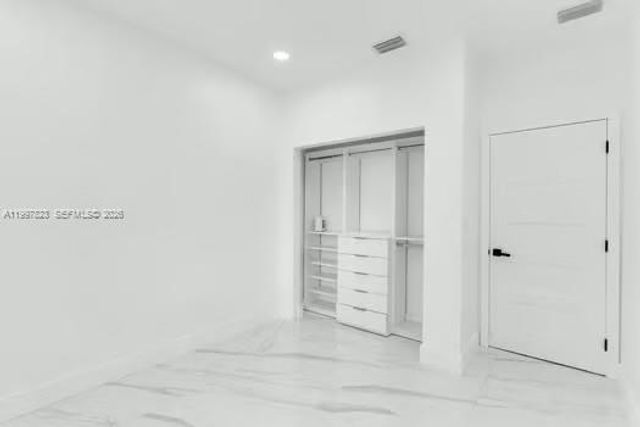 4127 NE 30th St, Homestead, FL 33033