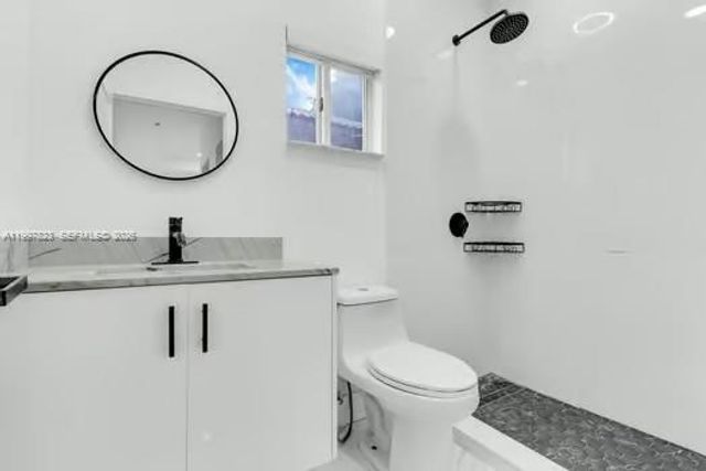 4127 NE 30th St, Homestead, FL 33033