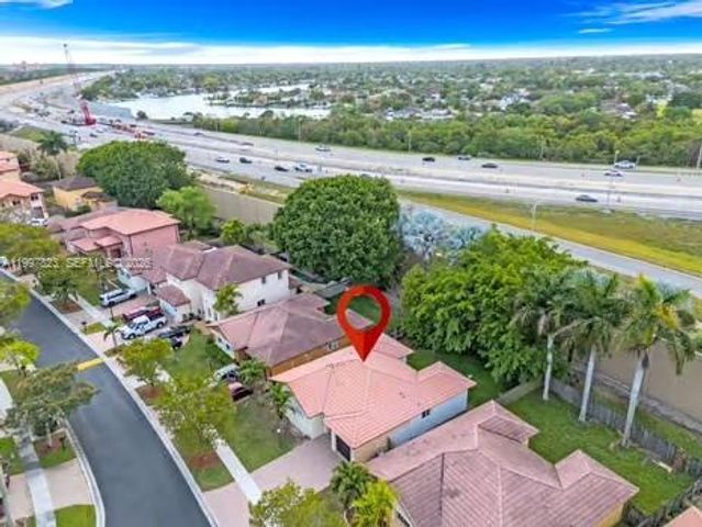 4127 NE 30th St, Homestead, FL 33033