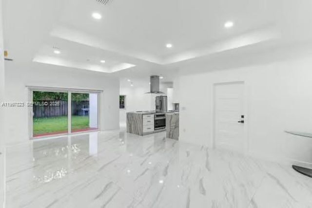 4127 NE 30th St, Homestead, FL 33033