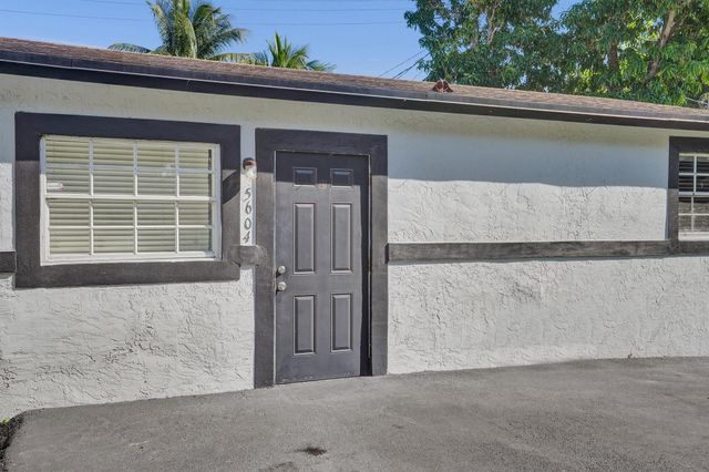 5604 Garden Avenue, West Palm Beach, FL 33405
