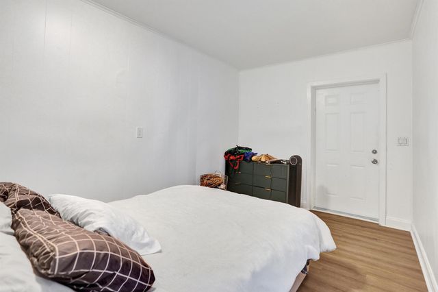 5604 Garden Avenue, West Palm Beach, FL 33405