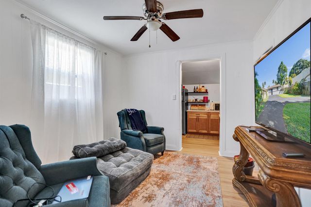 5604 Garden Avenue, West Palm Beach, FL 33405