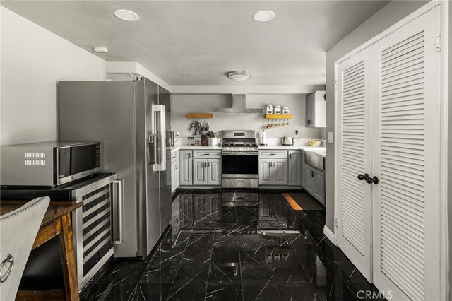 1334 E Collins, Orange, CA 92867