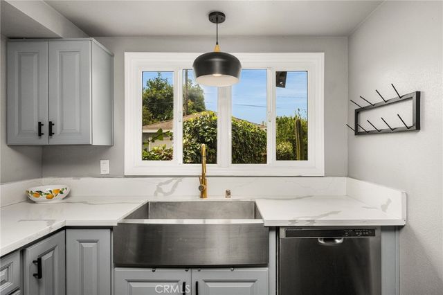 1334 E Collins, Orange, CA 92867