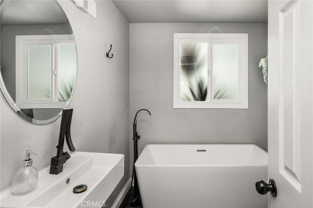 1334 E Collins, Orange, CA 92867