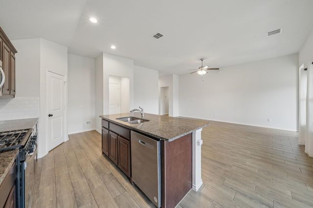 5652 Huffines Boulevard, Royse City, TX 75189