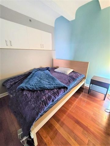 12 Stoneholm 426, Boston, MA 02115