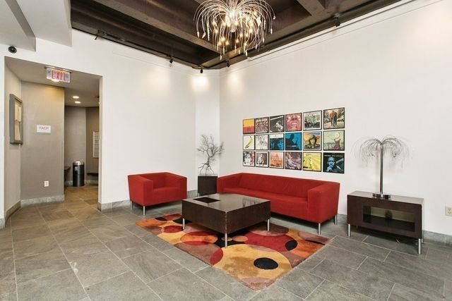 12 Stoneholm 426, Boston, MA 02115