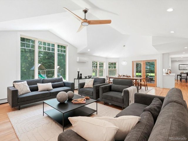 8140 Meadowdale Ct, Longmont, CO 80503