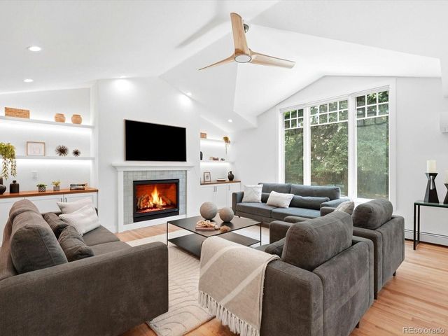 8140 Meadowdale Ct, Longmont, CO 80503