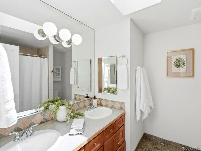 8140 Meadowdale Ct, Longmont, CO 80503
