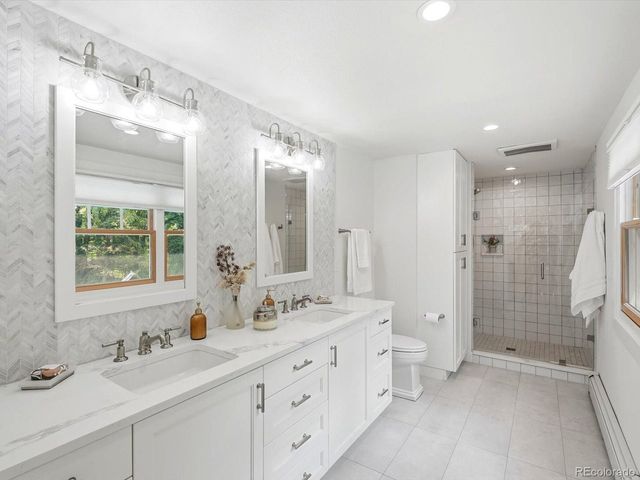 8140 Meadowdale Ct, Longmont, CO 80503