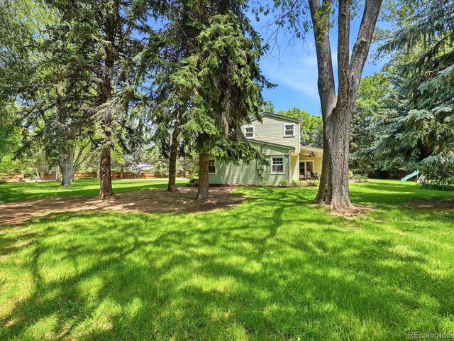 8140 Meadowdale Ct, Longmont, CO 80503