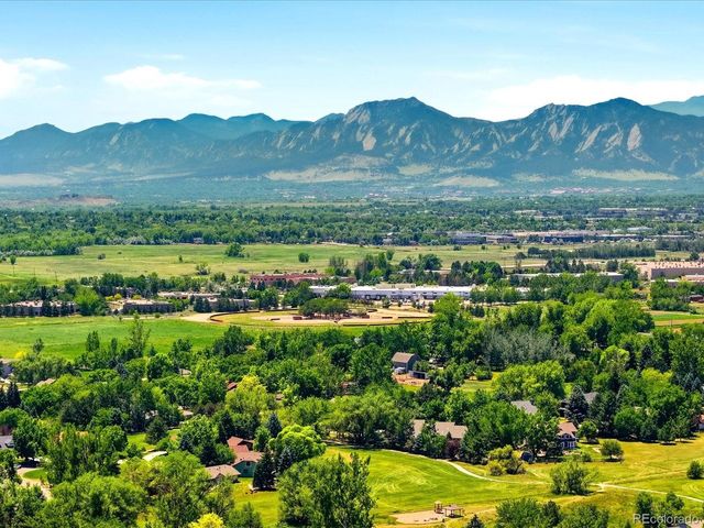 8140 Meadowdale Ct, Longmont, CO 80503