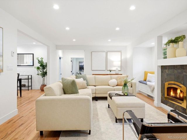 8140 Meadowdale Ct, Longmont, CO 80503