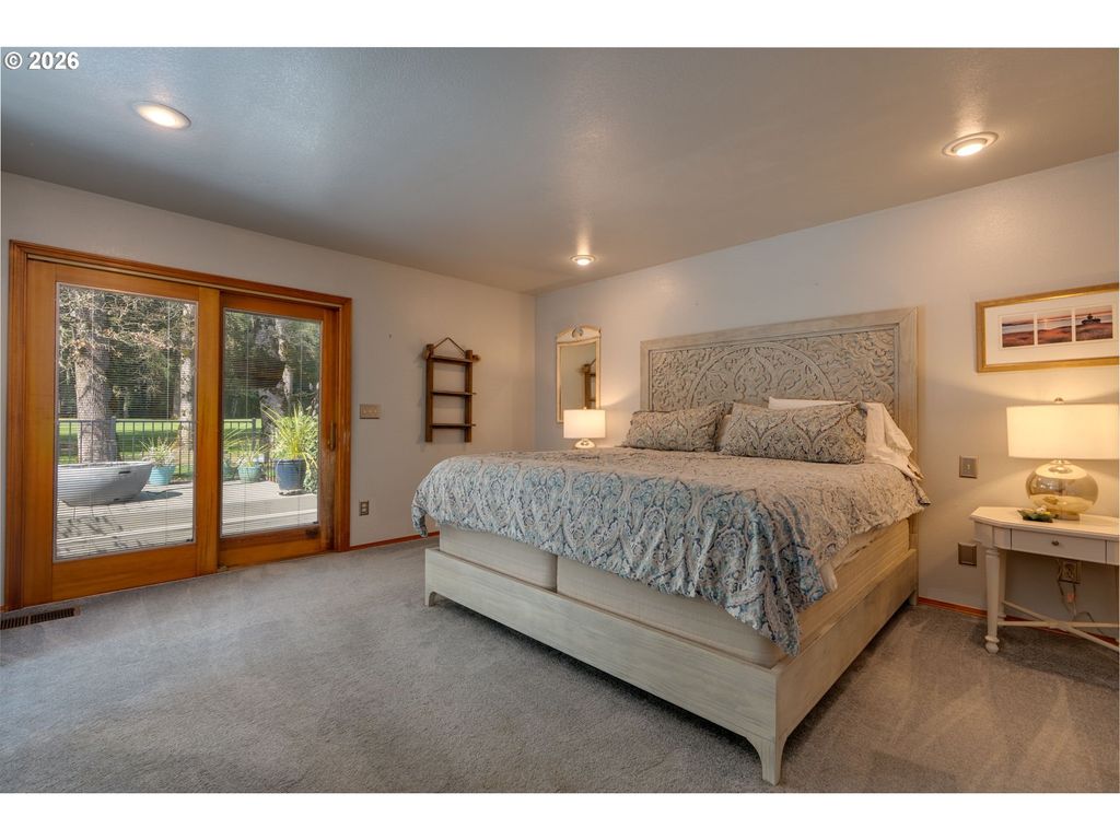 Image 35 of property listing at 1827 Nw DORAL St, Mc Minnville, OR 97128