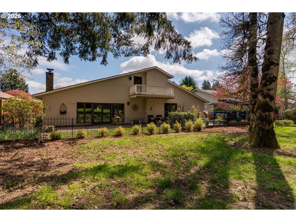 Image 46 of property listing at 1827 Nw DORAL St, Mc Minnville, OR 97128