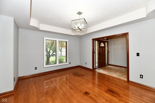 1324 Eagle Valley Drive, Greenwood, IN 46143